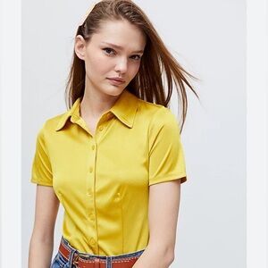 Urban Outfitters Fran Short Sleeve Button Down Top in Yellow